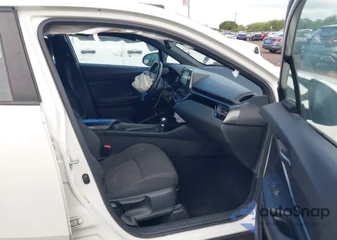 2018 Toyota C-Hr Xle/Xle Premium z USA, uszkodzony, nr VIN NMTKHMBX8JR005334